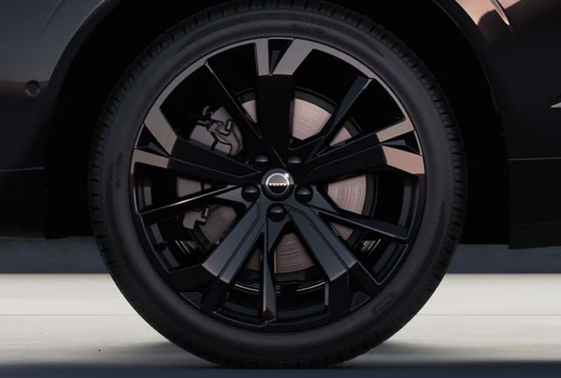 Volvo Black Edition uniquw black wheel design interior