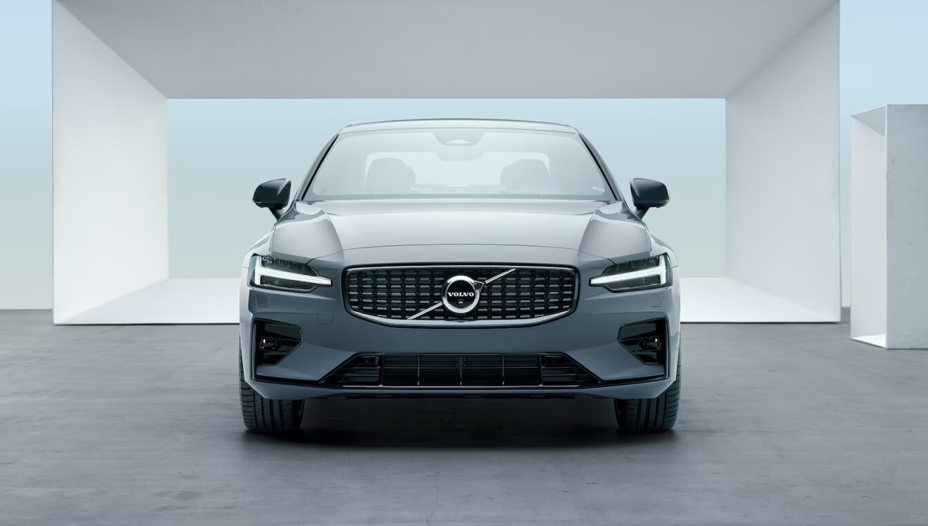2024 Volvo S60 vs. Audi A4