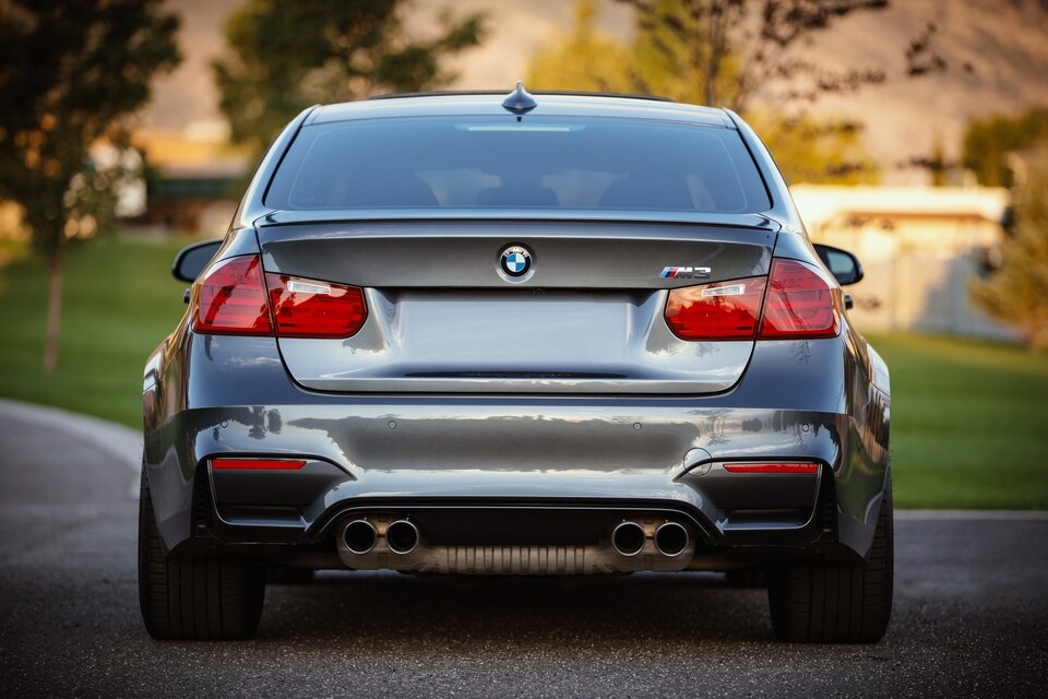 bmw-918407.jpeg