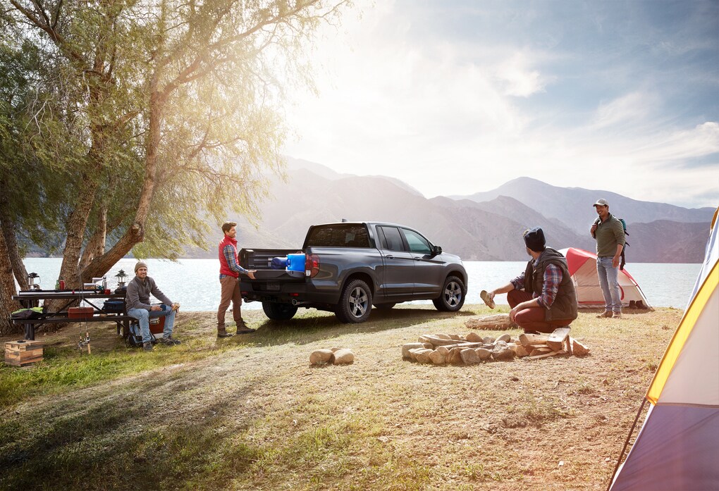 2024-Honda-Rigdeline-TrailSport-CrewCab-Truck-L04.jpg