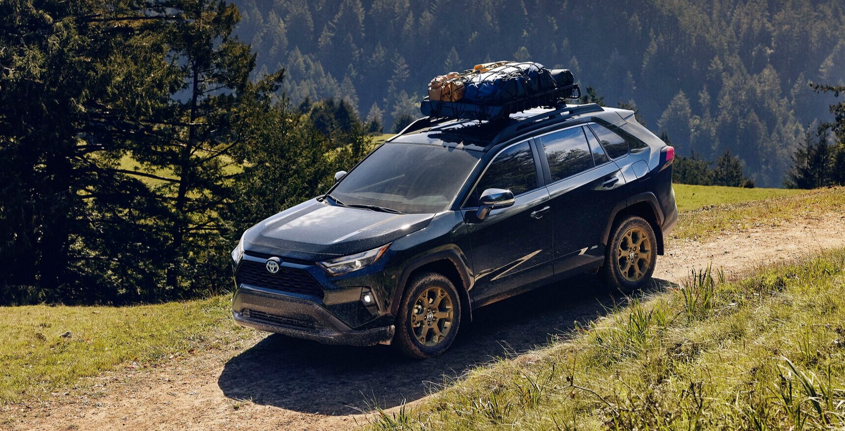 Mitsubishi Outlander PHEV vs Toyota RAV4 Plug-in Hybrid