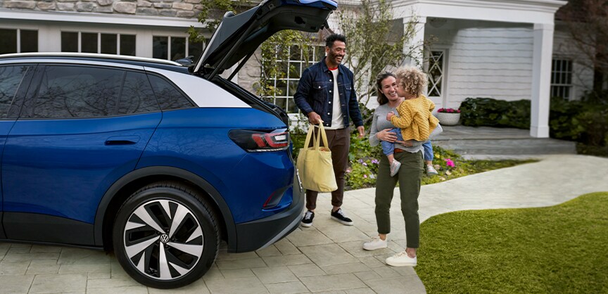 Performance features of the 2021 ID.4 at West Broad Volkswagen of Richmond |Opened trunk 2021 ID 4 with family