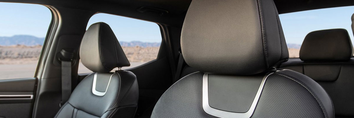 west-palm-beach-hyundai-santa-cruz-seats.jpg