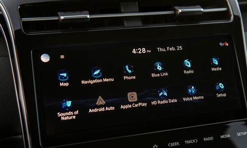west-palm-beach-hyundai-santa-cruz-infotainment-system.jpg