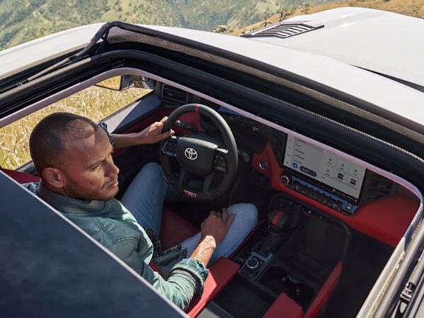 2022 Toyota Tundra Panoramic Moonroof