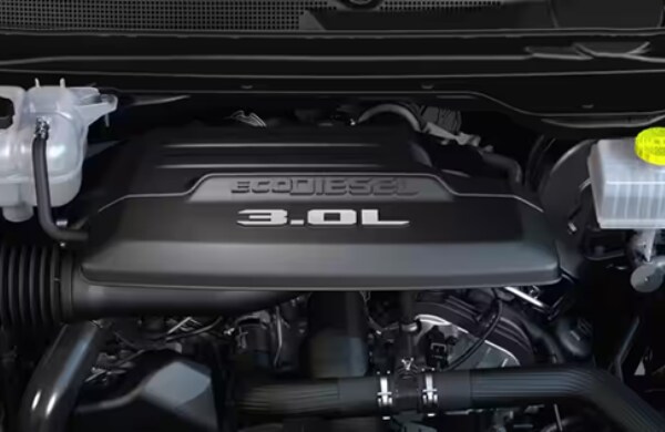 2023-ram-1500-engine.png