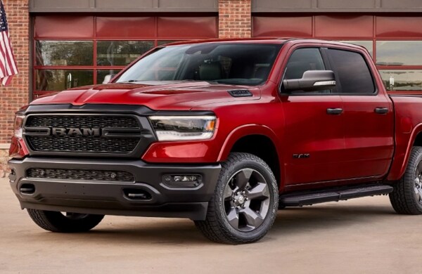 2023-ram-1500-exterior-red.png