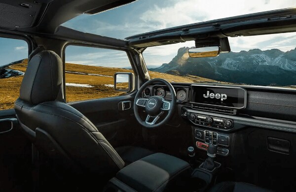 Palmer-Dodge-Infotainment-Connectivity-2024-Jeep-Wrangler-2.png