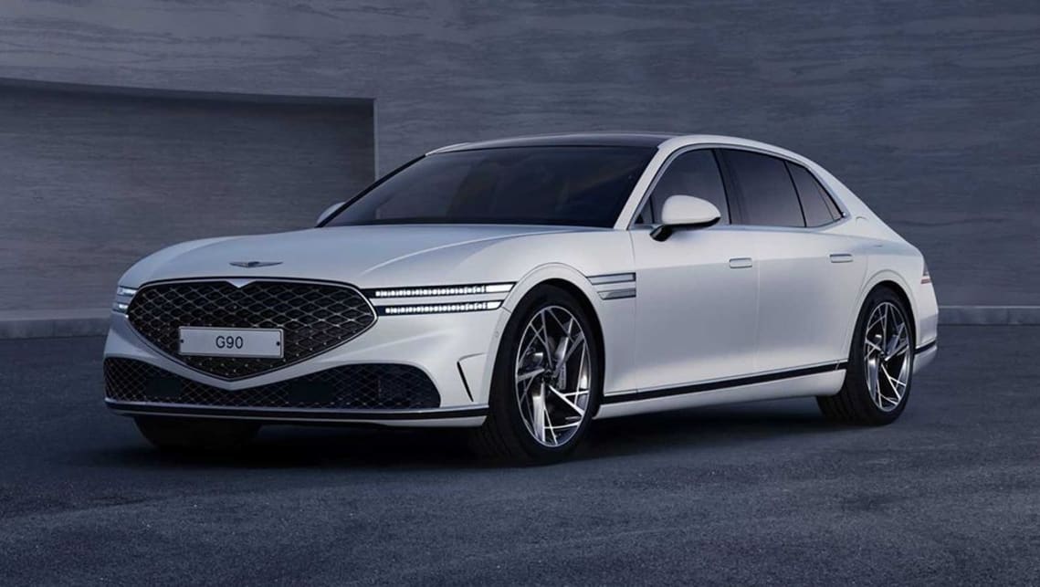 2022-Genesis-G90.jpg