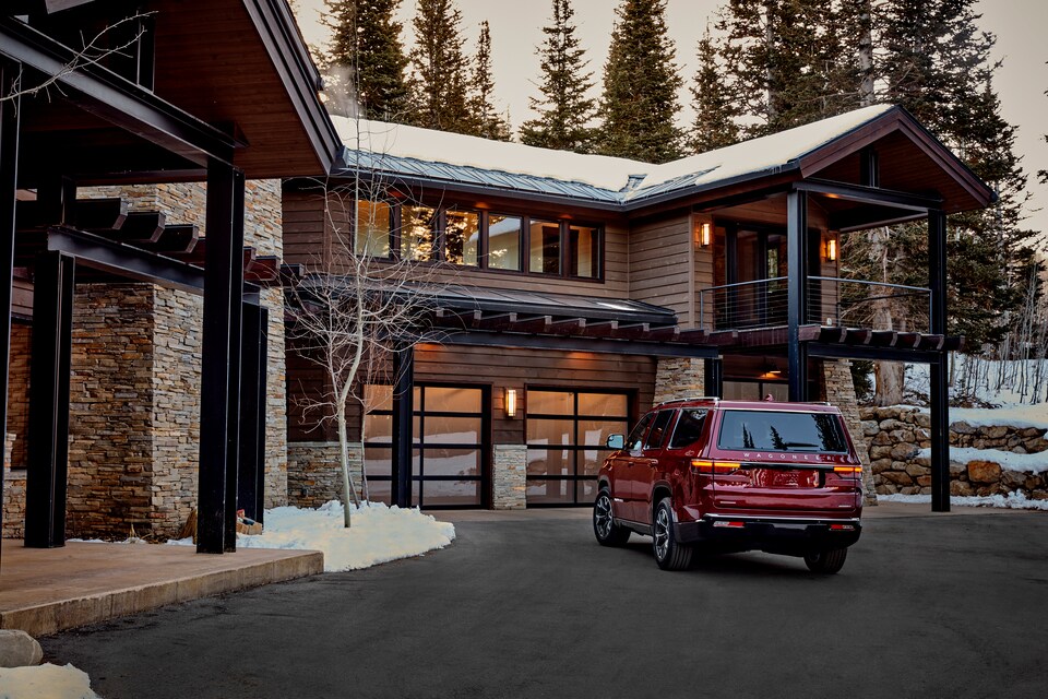2022-Jeep-Wagoneer