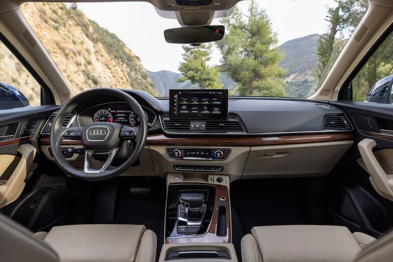 2024 Audi Q5 Interior.jpg