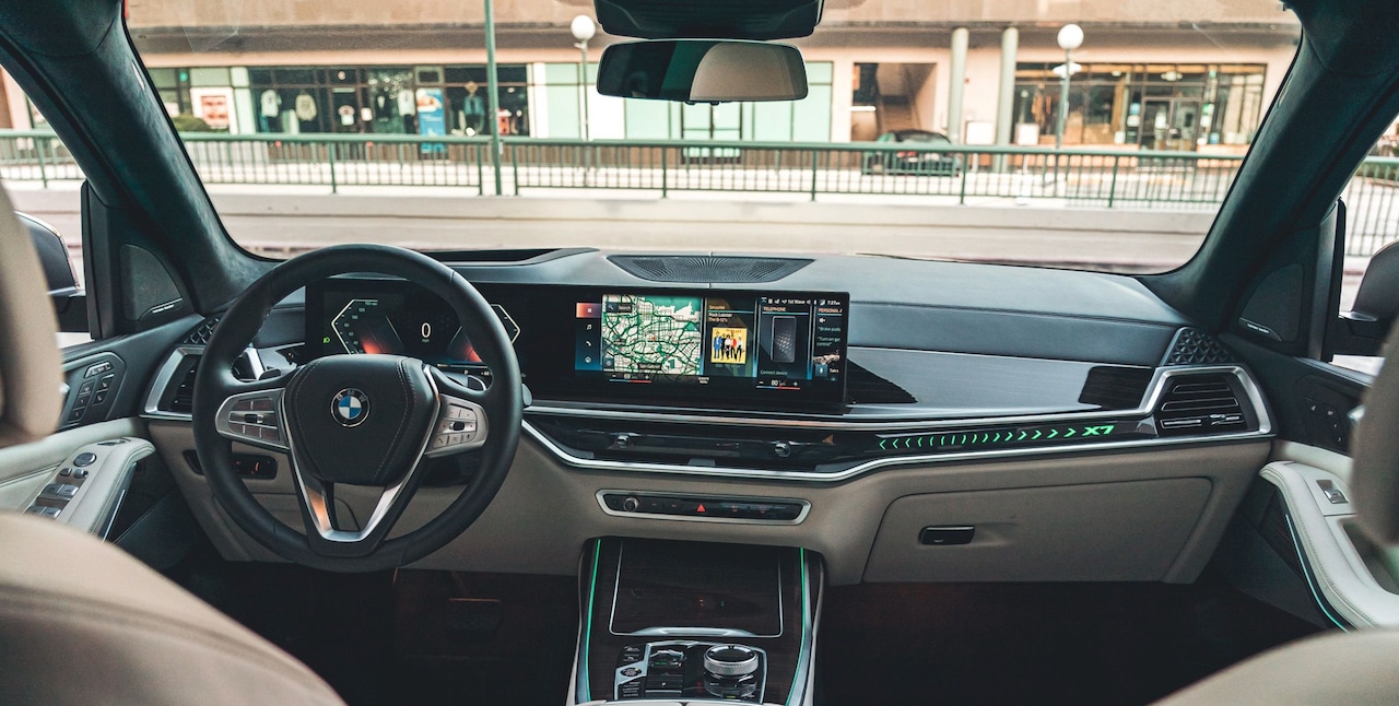 2023 BMW X7 Interior.png