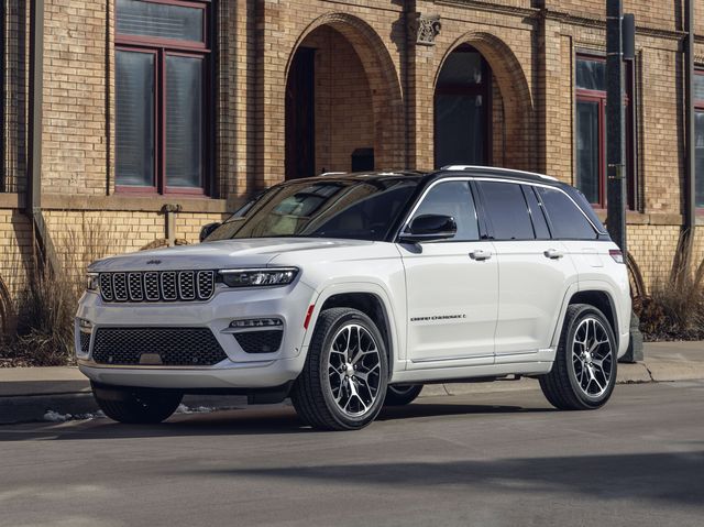 Jeep-grand-cherokee-near-fulton-ny-logo.jpeg