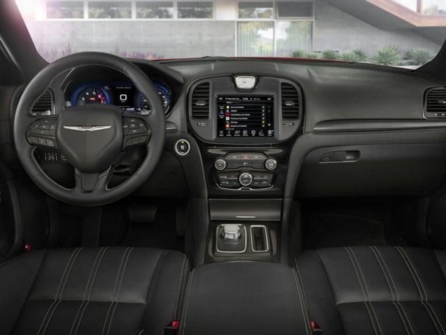 2018 Chrysler 300 Interior