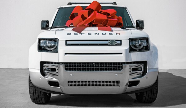 Red%20Bow%20-%20Land%20Rover.png