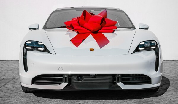 Red%20Bow%20-%20Porsche.png
