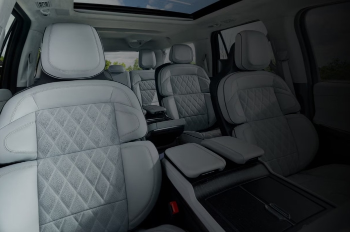 2025 Lincoln Navigator