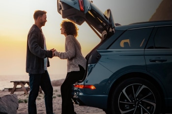 Available hands-free power liftgate