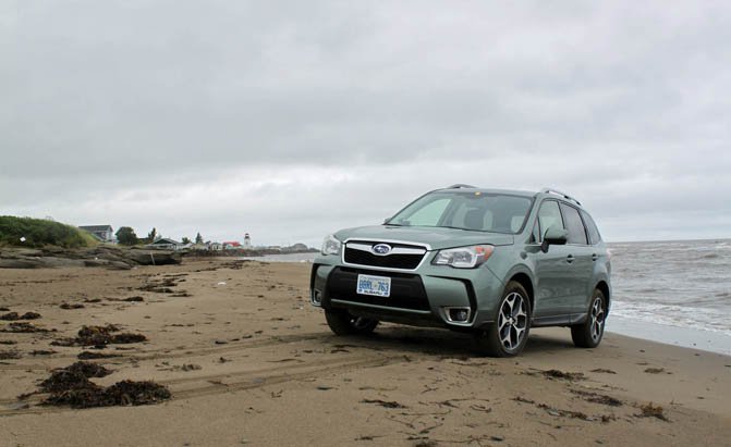 2016-Subaru-Forester-review-beach.jpg
