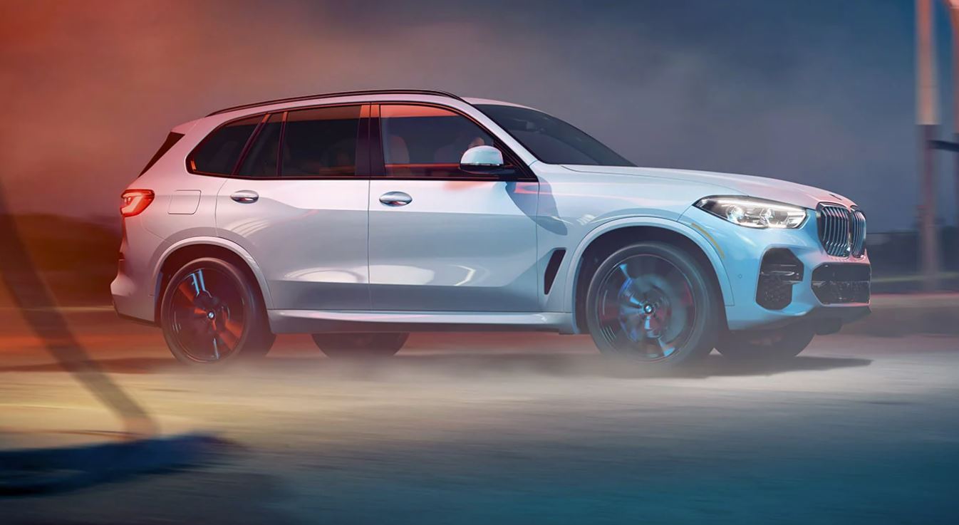 2022-bmw-x5-white-driving.JPG
