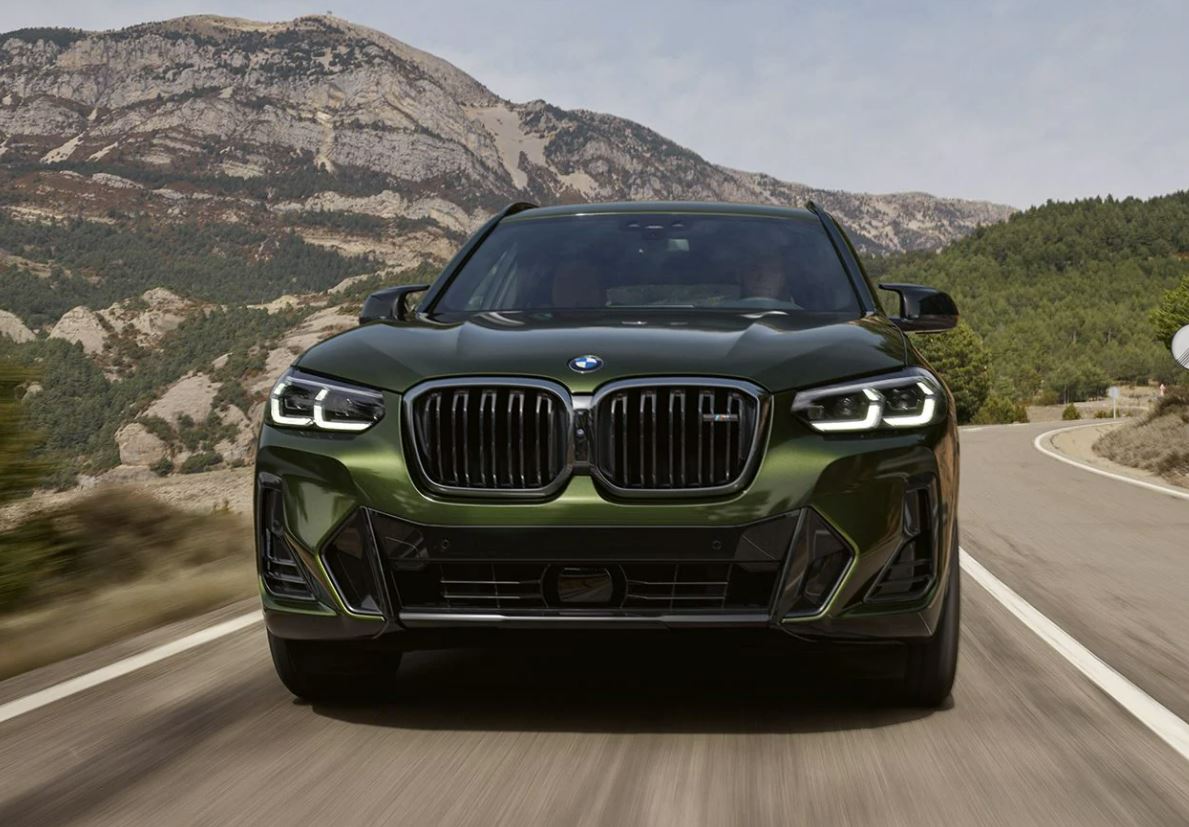 2022-bmw-x3-driving.JPG