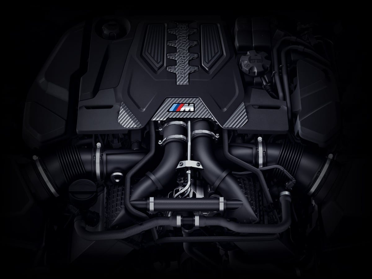 BMW-MY21-M5-Overview-Performance-02-Desktop.jpg