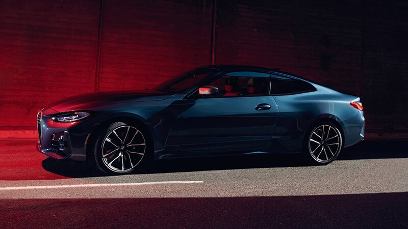 BMW-MY23-4Coupe-Overview-Design-01-800x450.jpg