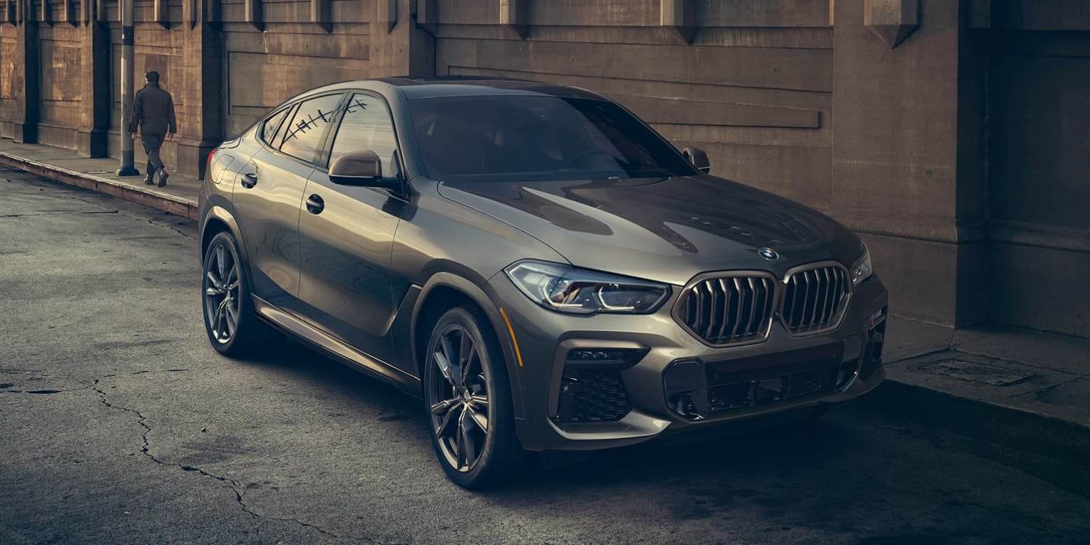 2021-bmw-x6-parked3.JPG