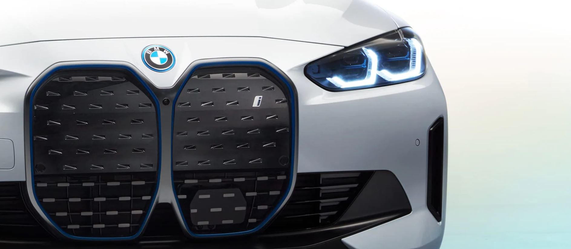 2022-bmw-i4-front-grille.JPG