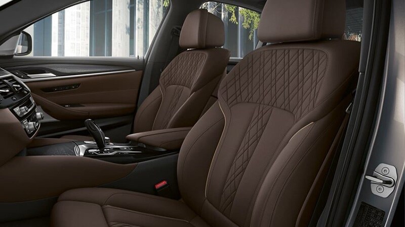 BMW-MY23-5Series-DetailPage-530i-Feature-03-ALL_800x450.jpg