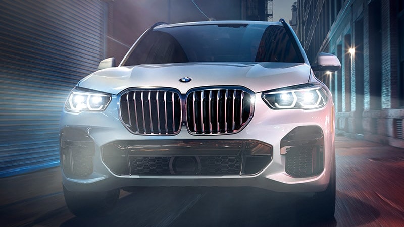 BMW-MY23-X5-Overview-Performance-04-800x450.jpg