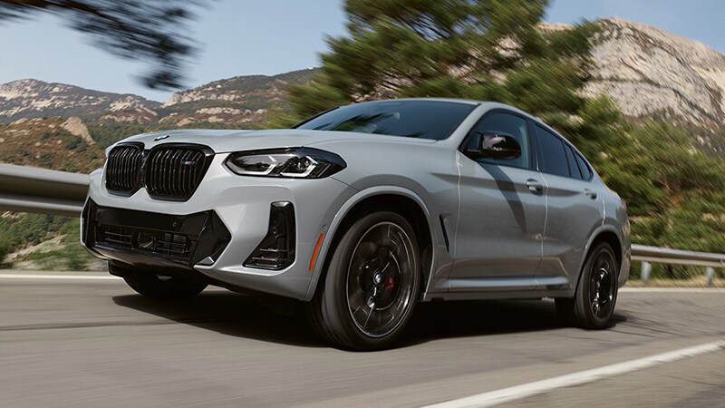 BMW-MY23-X4-Overview-Performance_800x450.jpg