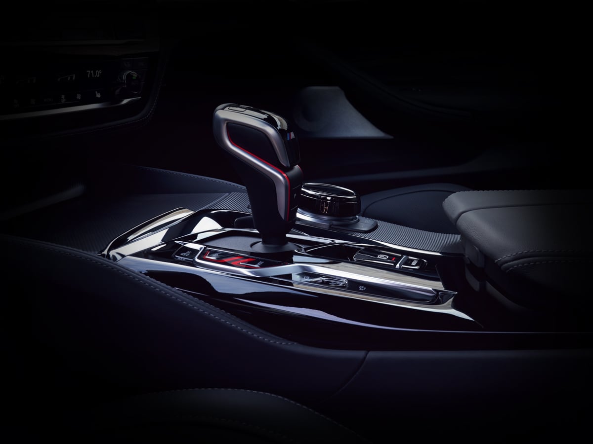 BMW-MY21-M5-Overview-Performance-03-Desktop.jpg