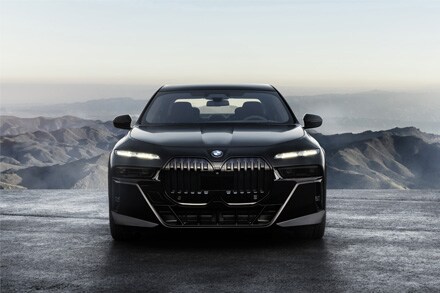Experience a higher level of sport with the dynamic performance and precision engineering of the 2026 BMW 7 Series.