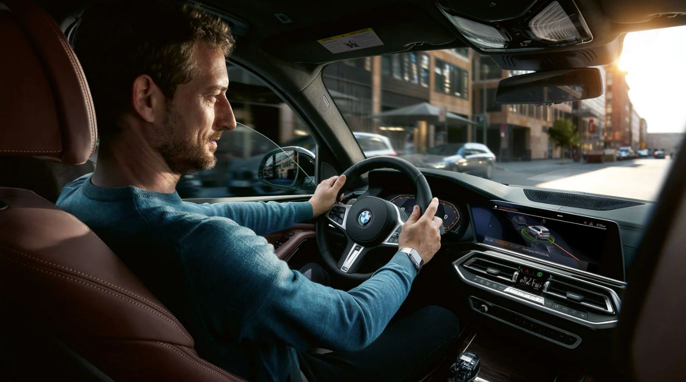 2022-bmw-x5-interior.JPG