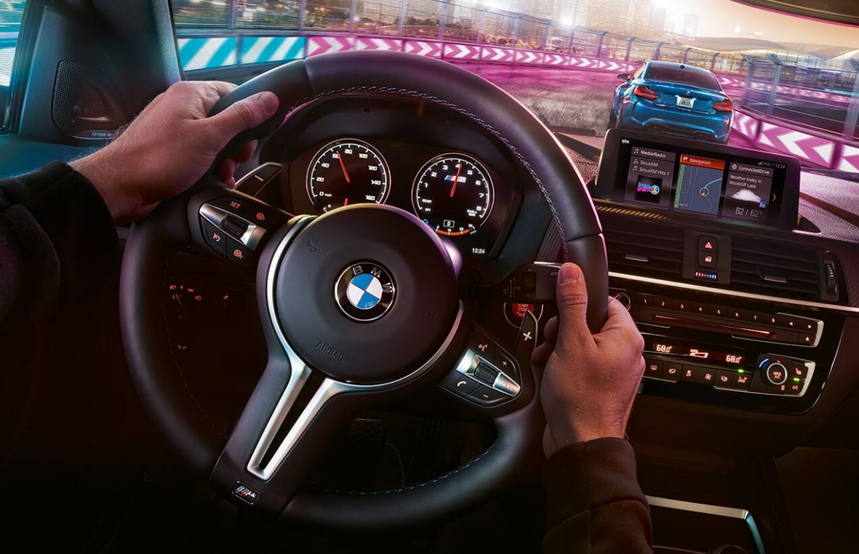 2022-bmw-m2-interior-steering-wheel.JPG