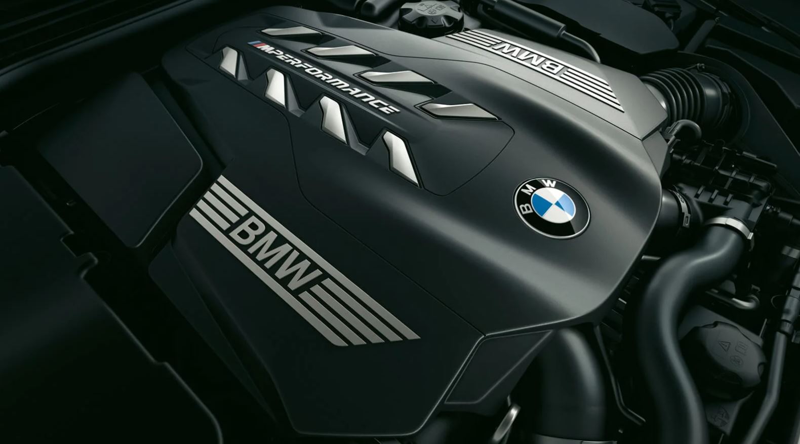 2022-bmw-8-series-gran-coupe-engine.JPG