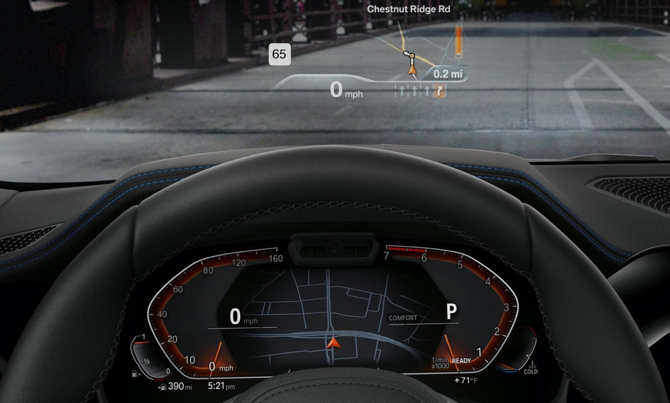 2021-bmw-3-series-info-projection.PNG