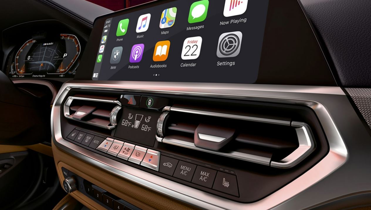 2022-bmw-4-series-convertible-dash.JPG