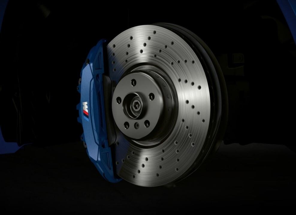 2022-bmw-x5-m-brakes.JPG