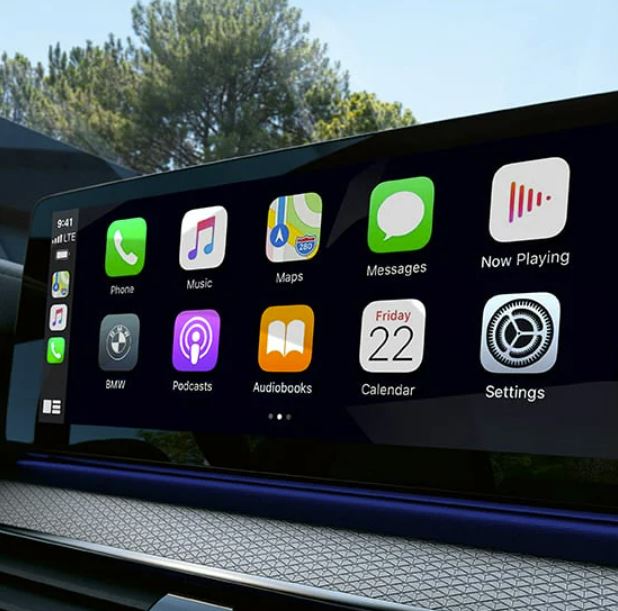 2022-bmw-5-series-infotainment.JPG