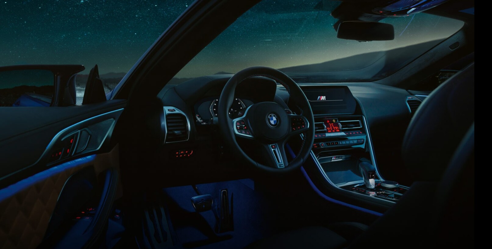2020-bmw-m8-coupe-interior.PNG