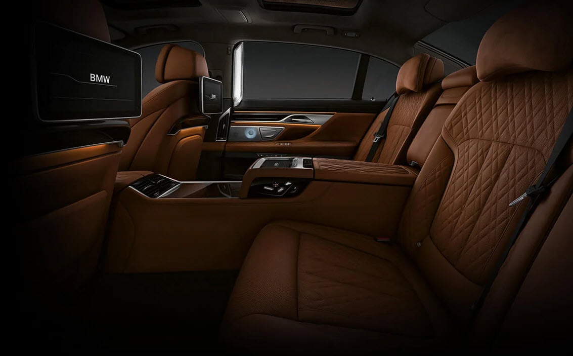 7 series interior.jpg