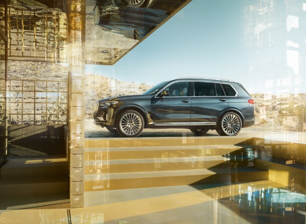 bmw-x7-exterior2.PNG