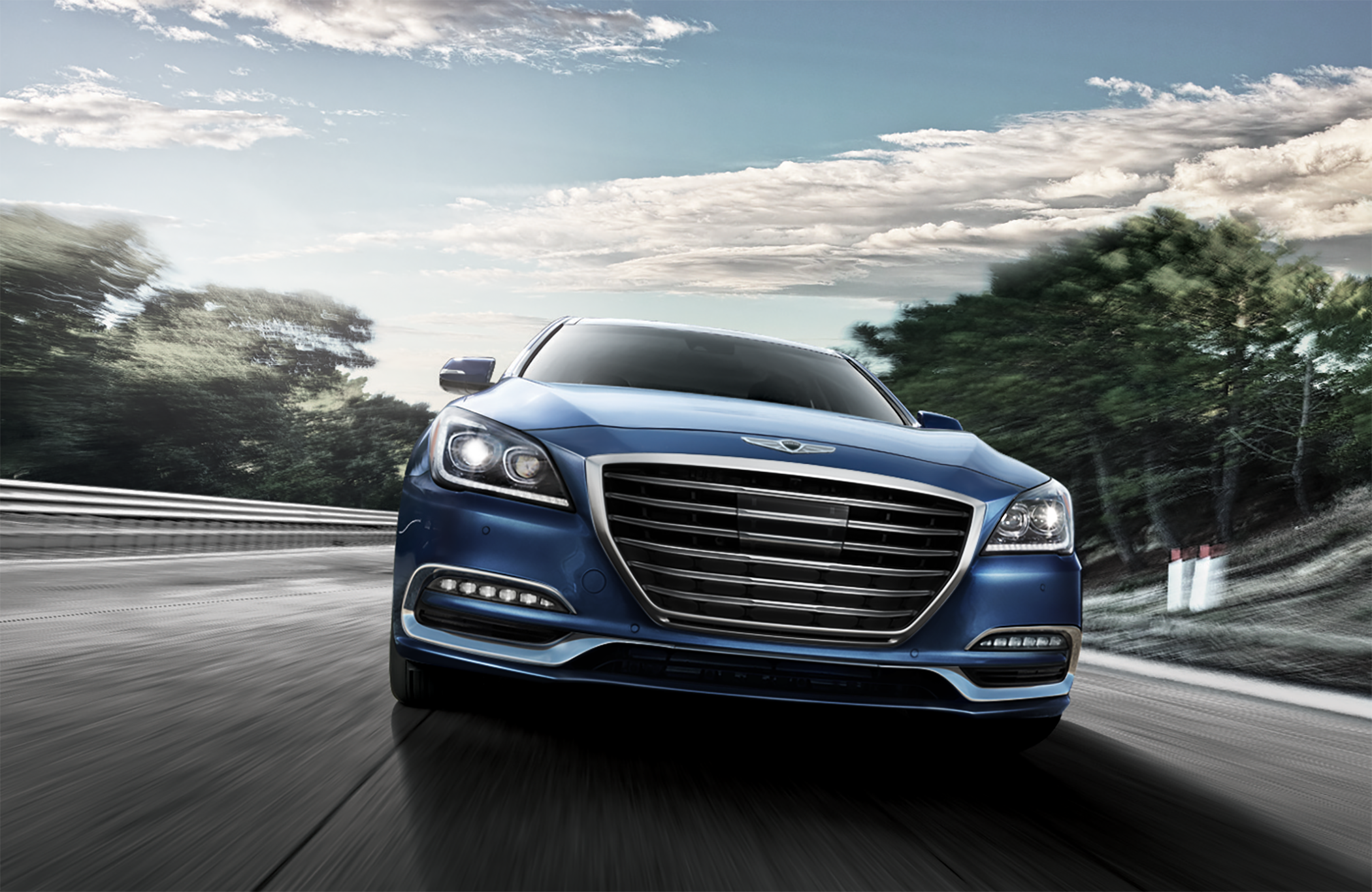 2018_Genesis_G80_50_Ultimate_Blue_0240_Grille.png