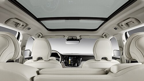 Laminated Panoramic Moonroof with Power Sunshade_500x281.jpg