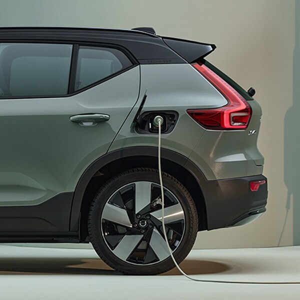 xc40_Charging_600x600.jpg