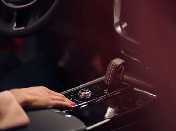 2021-volvo-s60-recharge-choose-your-power.JPG