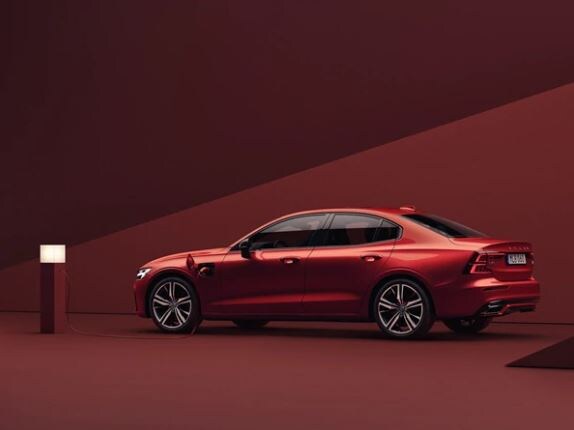 2021-volvo-s60-recharge-a-balanced-ride.JPG