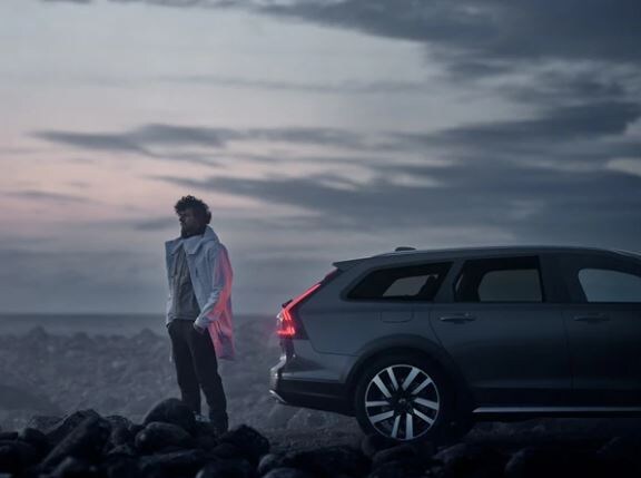 2021-volvo-v90-cc-3.JPG